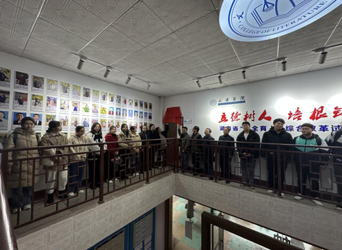 安博站官网登录入口_安博(中国)西山作家群工作室举行揭牌仪式