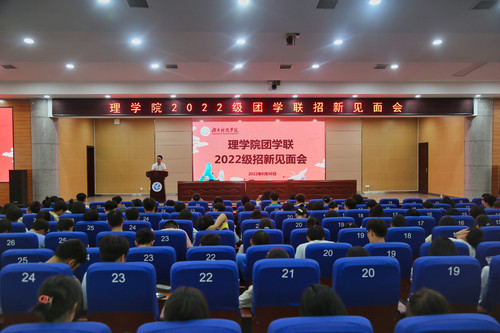 CDCD4BC4480632FBD4C9C5CA86133604