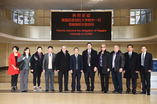 2.2016年12月美国尼亚加拉大学来访交流