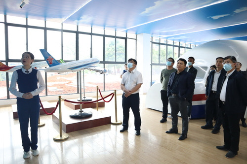 安博站官网登录入口_安博(中国)与天有集团探讨产教融合校企合作